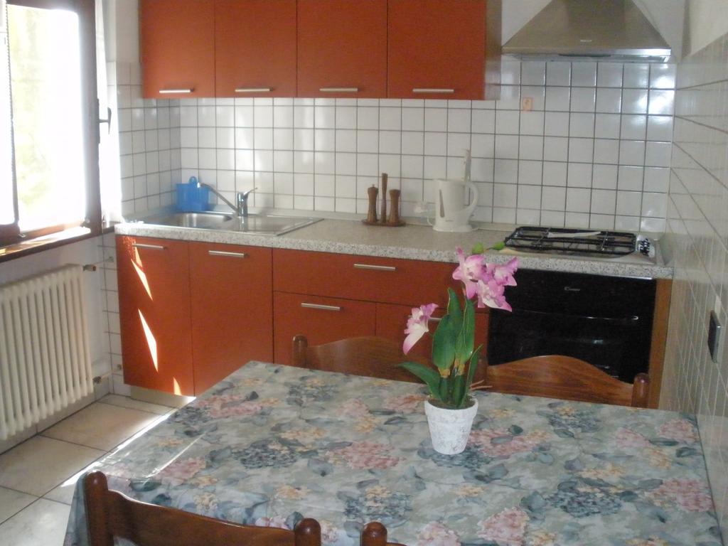 Casa Variante Cannobio Bilik gambar